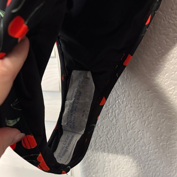 Good American Cherry Print Women's Swimsuit - Picture 9 of 9